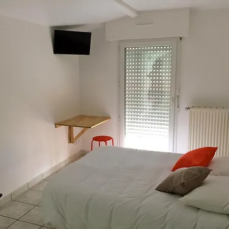 Hotel L'hotel Des Bois Verts 3*